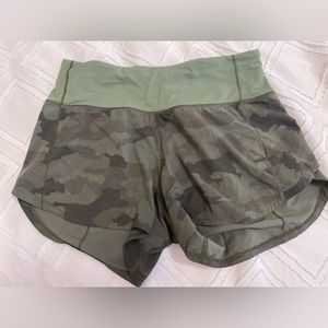 Size 4 lightly used Lululemon speed up shorts